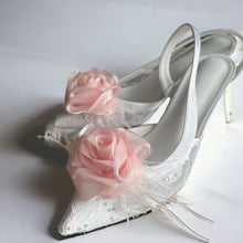 Load image into Gallery viewer, Organza Rose Fabric Flower Feather Shoes Clips, Handmade Decor - Pink